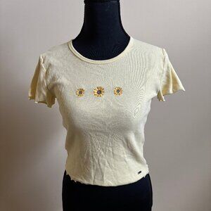 Hollister Baby Tee – XS – Yellow with Sunflower Embroidery